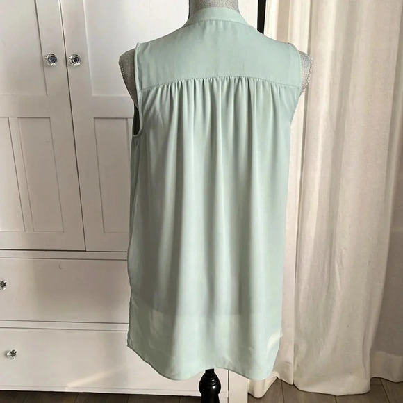 I.N.C. NWOT Pistachio Green Sleeveless Blouse Cami, Size S - Picture 5 of 10